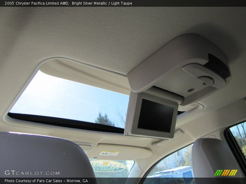 Bright Silver Metallic / Light Taupe 2005 Chrysler Pacifica Limited AWD