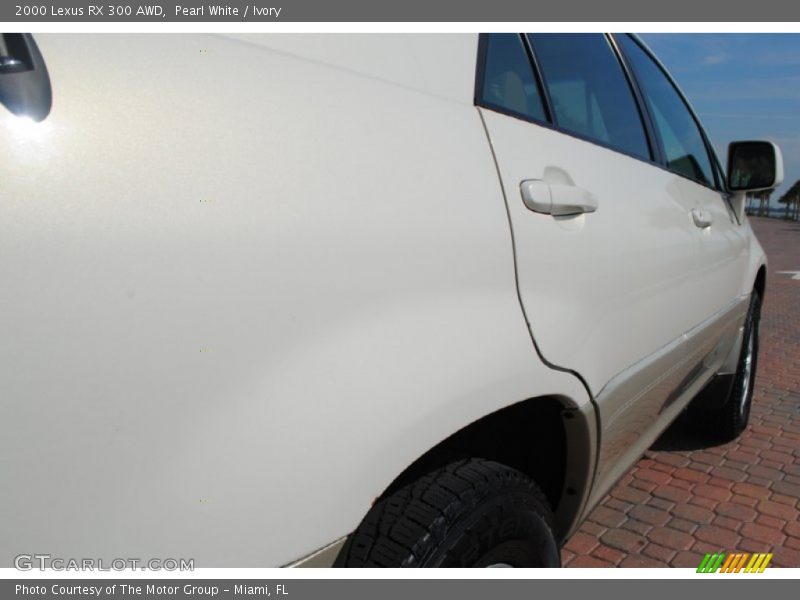 Pearl White / Ivory 2000 Lexus RX 300 AWD