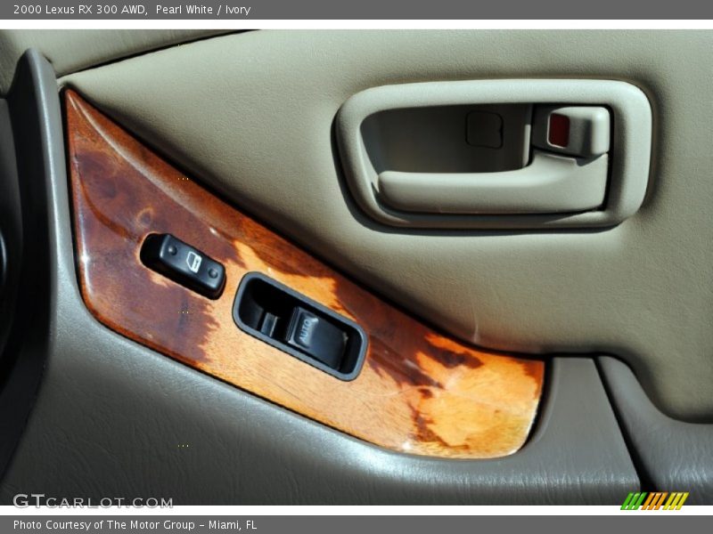 Pearl White / Ivory 2000 Lexus RX 300 AWD