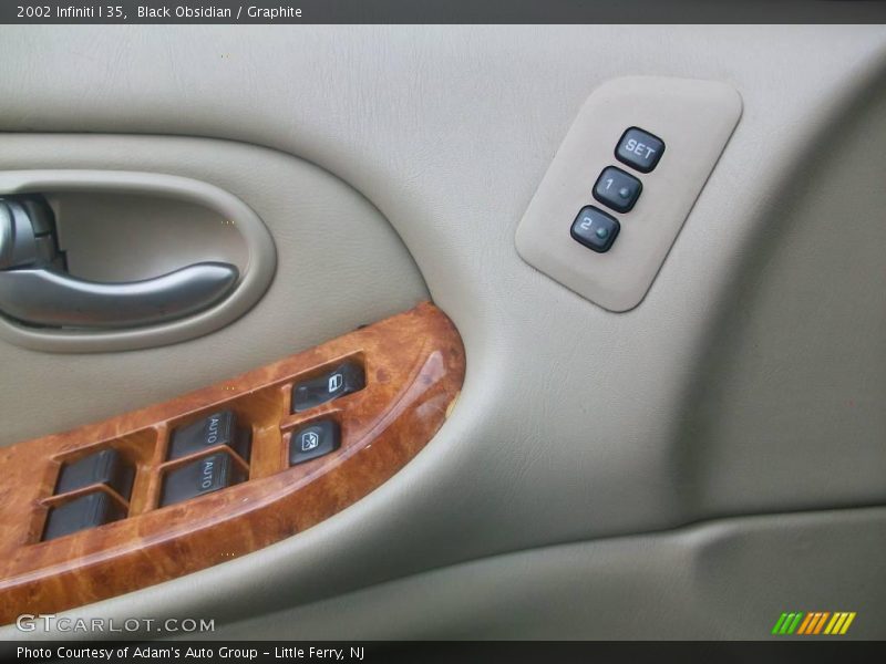 Black Obsidian / Graphite 2002 Infiniti I 35