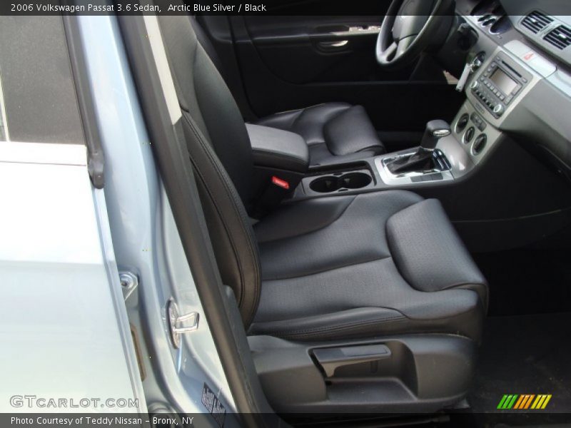 Arctic Blue Silver / Black 2006 Volkswagen Passat 3.6 Sedan