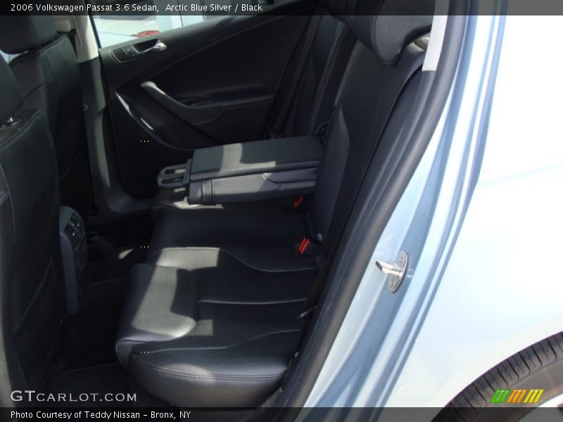 Arctic Blue Silver / Black 2006 Volkswagen Passat 3.6 Sedan