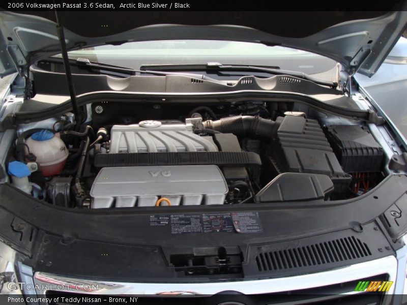 Arctic Blue Silver / Black 2006 Volkswagen Passat 3.6 Sedan