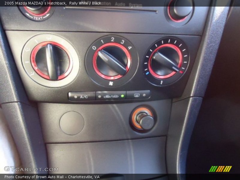 Rally White / Black 2005 Mazda MAZDA3 s Hatchback