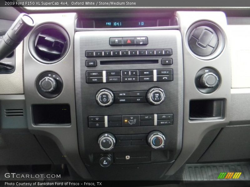 Oxford White / Stone/Medium Stone 2009 Ford F150 XL SuperCab 4x4