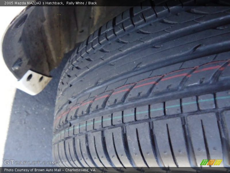 Rally White / Black 2005 Mazda MAZDA3 s Hatchback