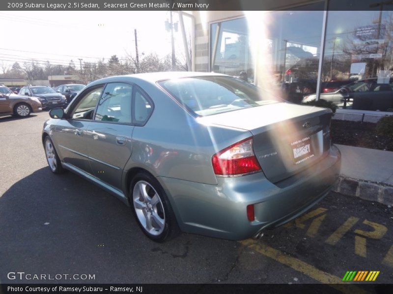 Seacrest Green Metallic / Warm Ivory 2009 Subaru Legacy 2.5i Sedan