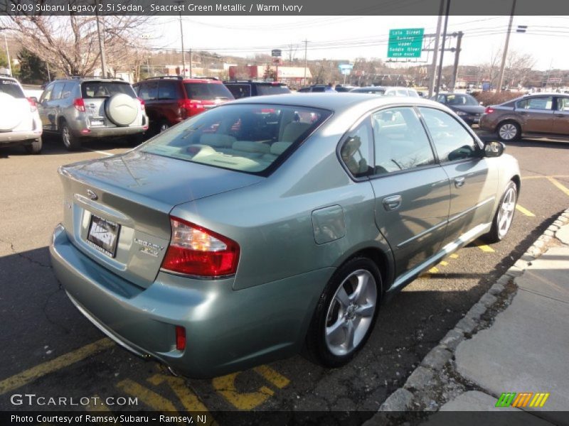 Seacrest Green Metallic / Warm Ivory 2009 Subaru Legacy 2.5i Sedan