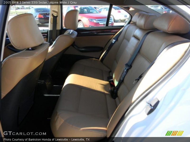 Alpine White / Grey 2005 BMW 3 Series 330i Sedan