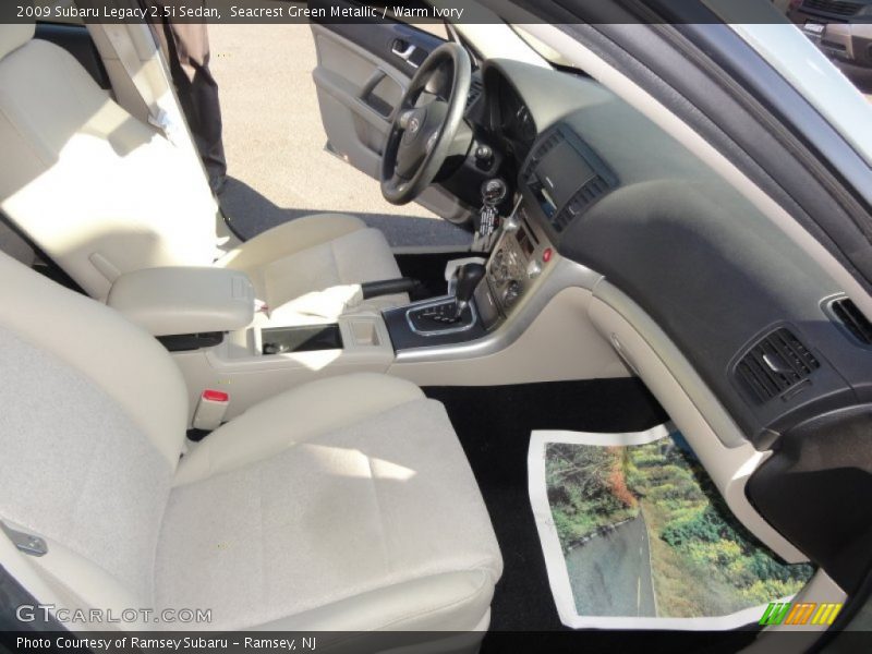 Seacrest Green Metallic / Warm Ivory 2009 Subaru Legacy 2.5i Sedan