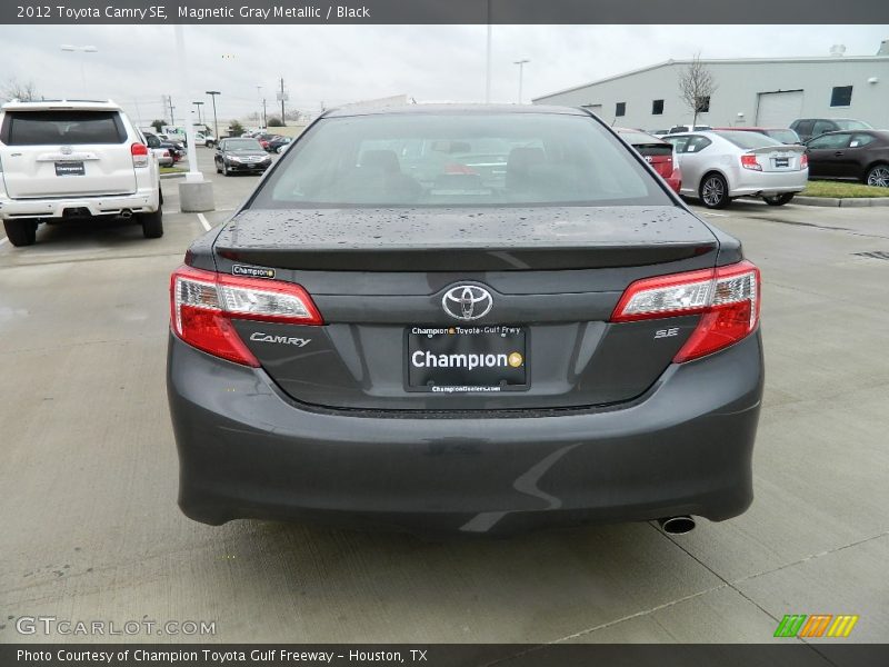 Magnetic Gray Metallic / Black 2012 Toyota Camry SE