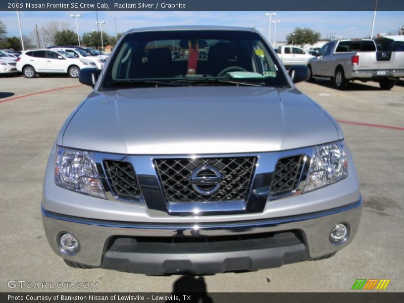 Radiant Silver / Graphite 2009 Nissan Frontier SE Crew Cab