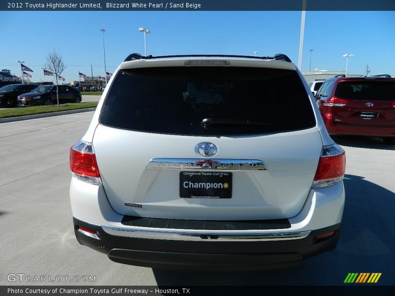 Blizzard White Pearl / Sand Beige 2012 Toyota Highlander Limited