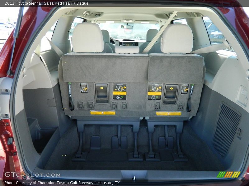 Salsa Red Pearl / Bisque 2012 Toyota Sienna