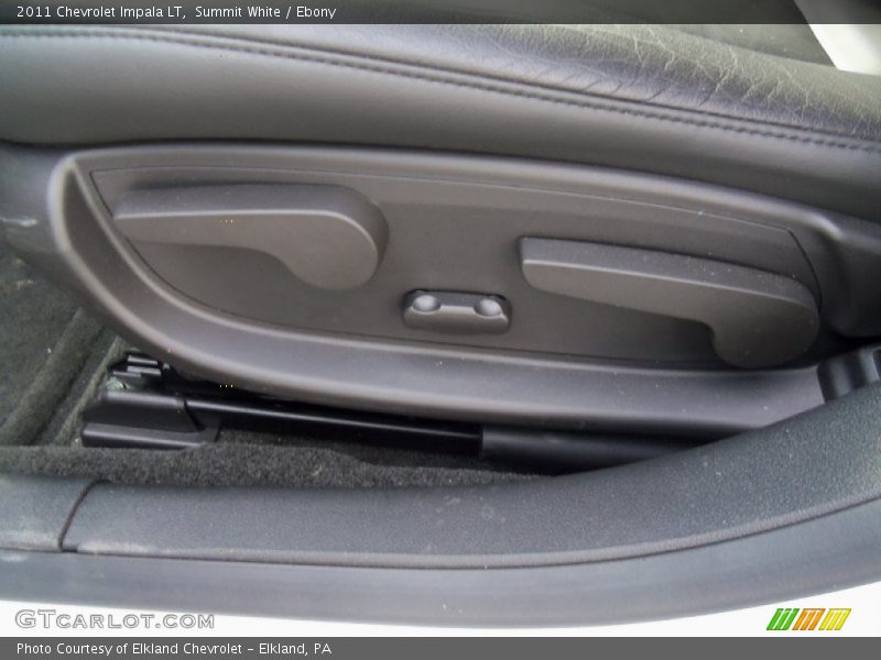 Summit White / Ebony 2011 Chevrolet Impala LT