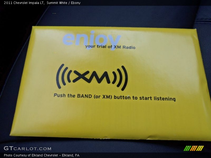 Summit White / Ebony 2011 Chevrolet Impala LT