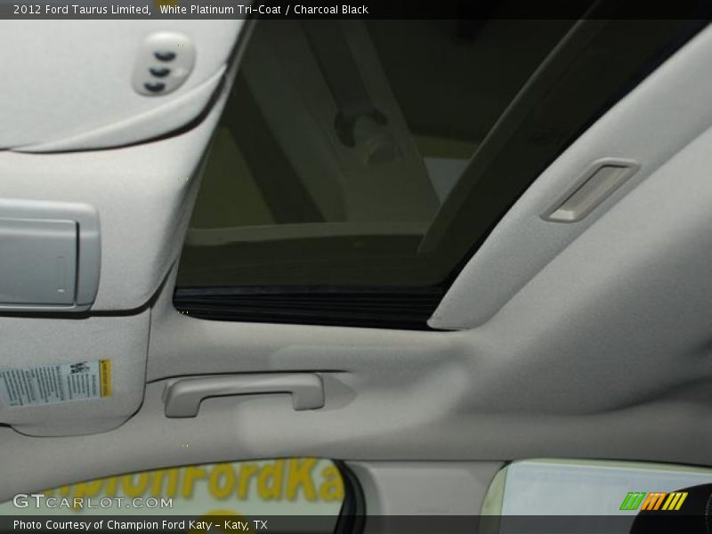 White Platinum Tri-Coat / Charcoal Black 2012 Ford Taurus Limited