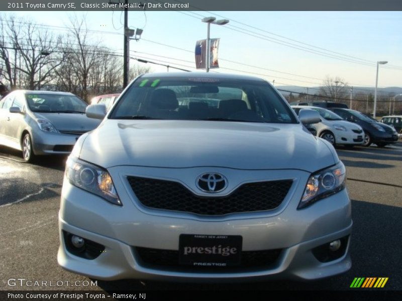 Classic Silver Metallic / Dark Charcoal 2011 Toyota Camry SE