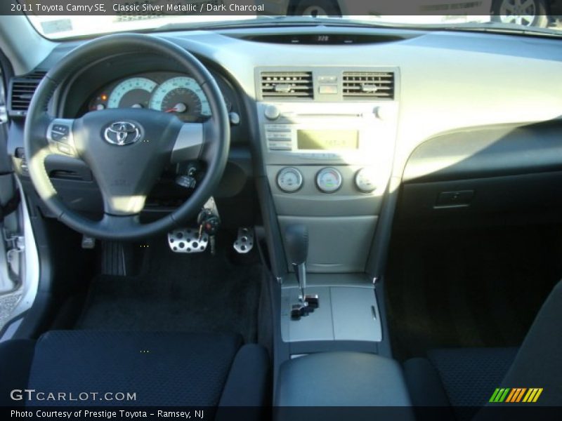 Classic Silver Metallic / Dark Charcoal 2011 Toyota Camry SE