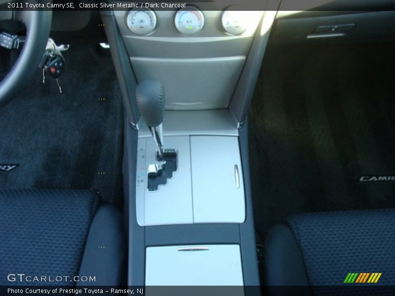 Classic Silver Metallic / Dark Charcoal 2011 Toyota Camry SE