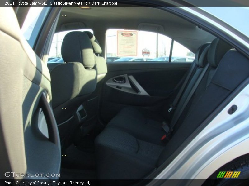 Classic Silver Metallic / Dark Charcoal 2011 Toyota Camry SE