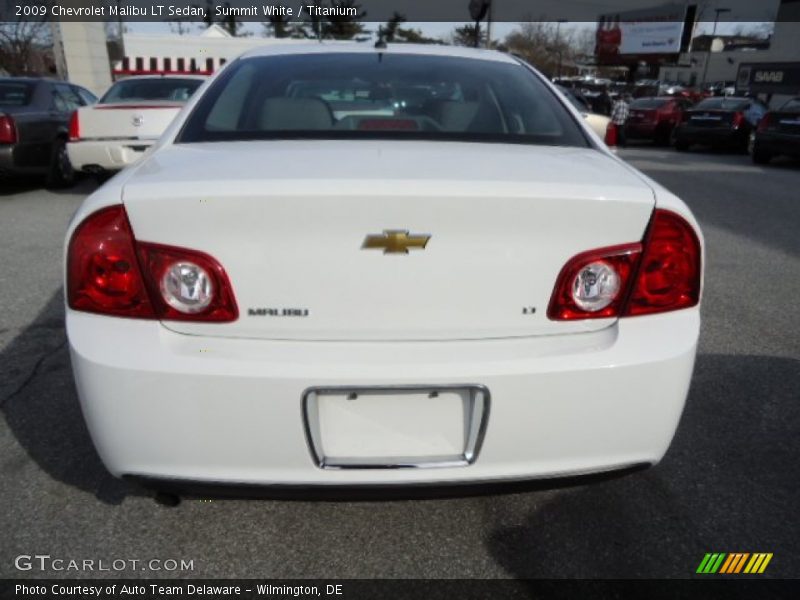 Summit White / Titanium 2009 Chevrolet Malibu LT Sedan