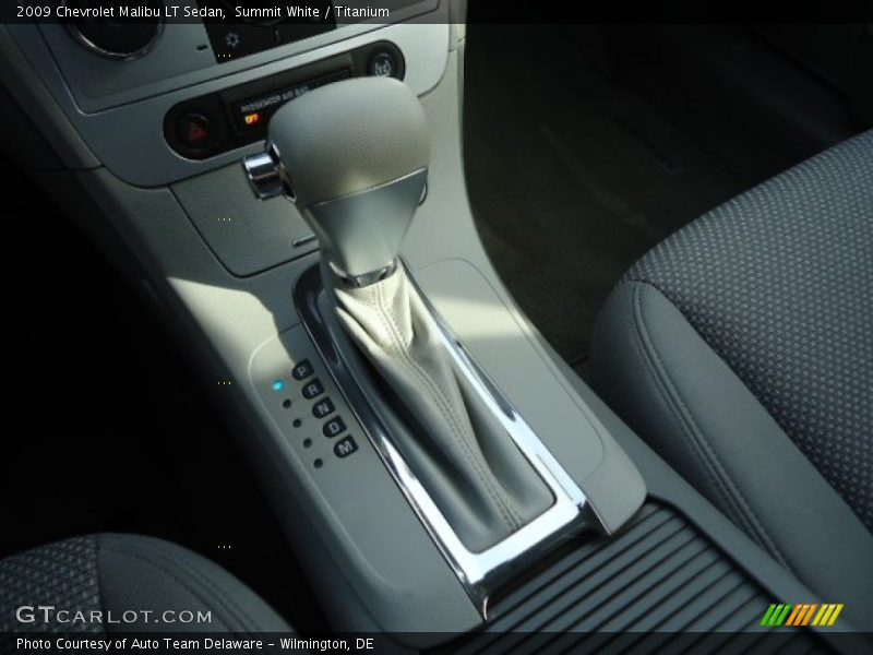 Summit White / Titanium 2009 Chevrolet Malibu LT Sedan