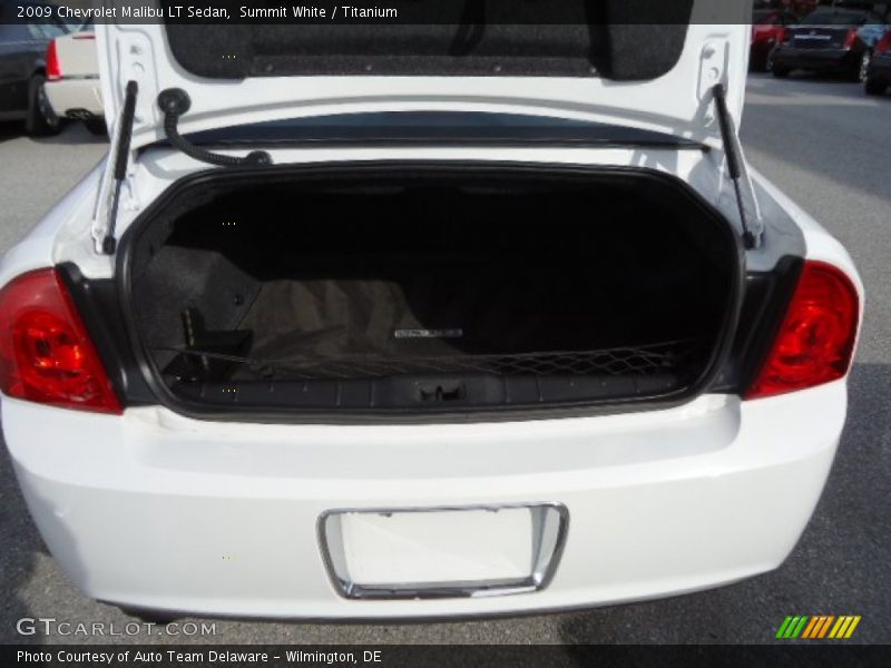 Summit White / Titanium 2009 Chevrolet Malibu LT Sedan