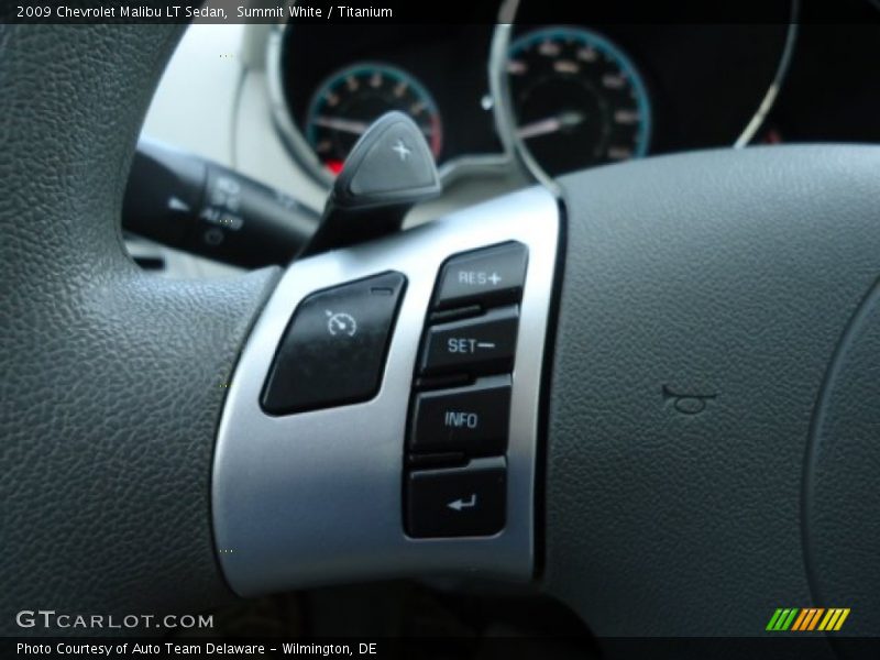 Summit White / Titanium 2009 Chevrolet Malibu LT Sedan