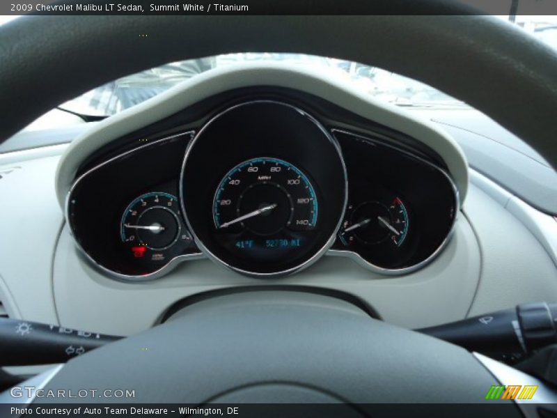 Summit White / Titanium 2009 Chevrolet Malibu LT Sedan