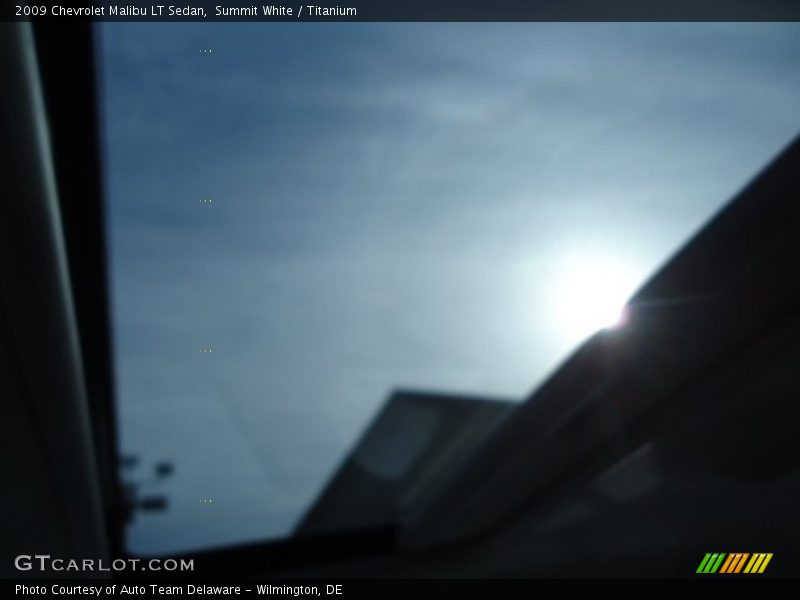Summit White / Titanium 2009 Chevrolet Malibu LT Sedan