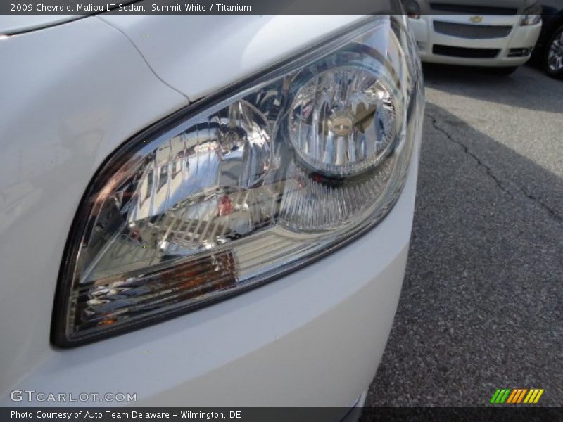 Summit White / Titanium 2009 Chevrolet Malibu LT Sedan
