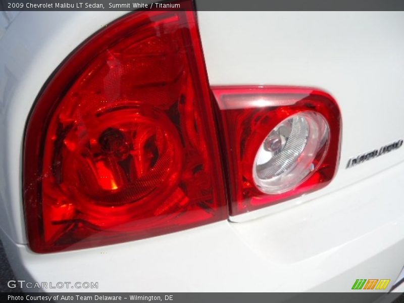 Summit White / Titanium 2009 Chevrolet Malibu LT Sedan