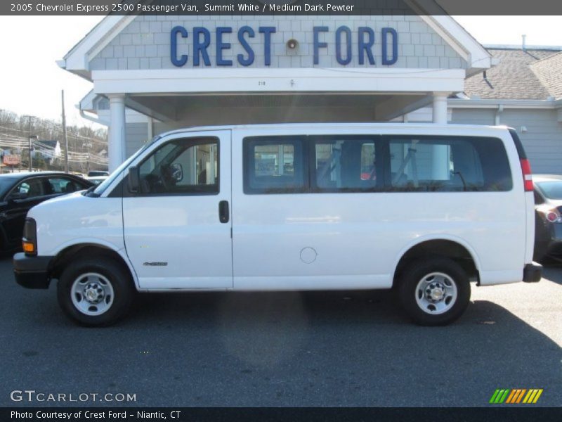 Summit White / Medium Dark Pewter 2005 Chevrolet Express 2500 Passenger Van
