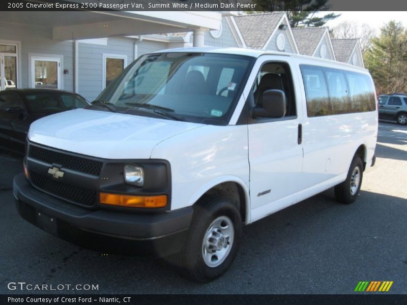 Summit White / Medium Dark Pewter 2005 Chevrolet Express 2500 Passenger Van