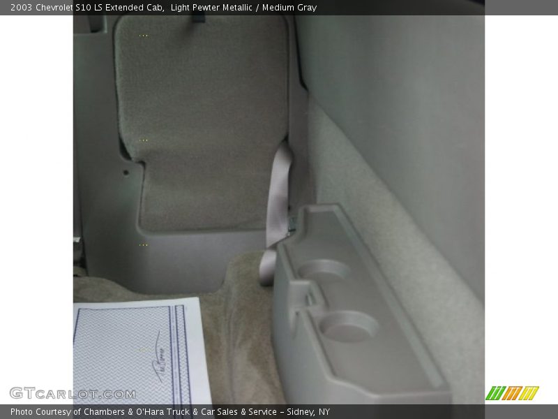 Light Pewter Metallic / Medium Gray 2003 Chevrolet S10 LS Extended Cab