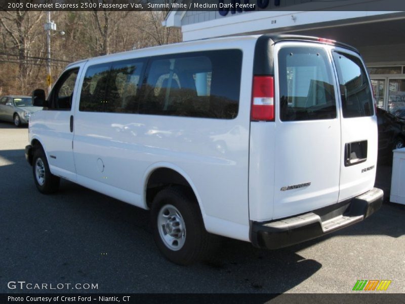 Summit White / Medium Dark Pewter 2005 Chevrolet Express 2500 Passenger Van