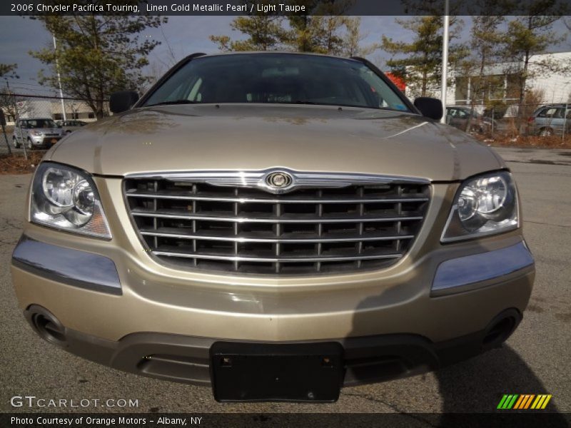 Linen Gold Metallic Pearl / Light Taupe 2006 Chrysler Pacifica Touring