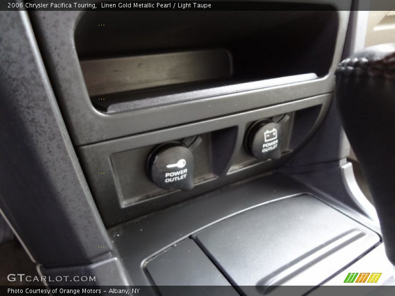Linen Gold Metallic Pearl / Light Taupe 2006 Chrysler Pacifica Touring