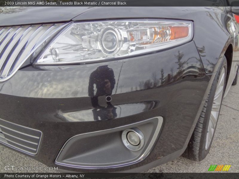 Tuxedo Black Metallic / Charcoal Black 2009 Lincoln MKS AWD Sedan