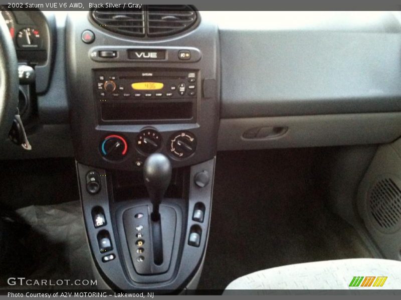 Black Silver / Gray 2002 Saturn VUE V6 AWD