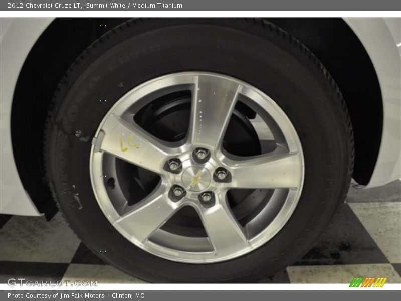 Summit White / Medium Titanium 2012 Chevrolet Cruze LT