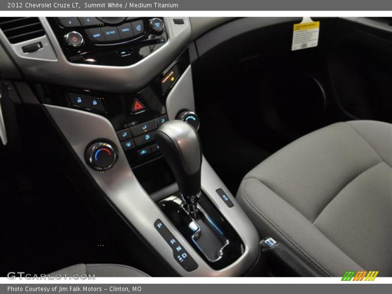 Summit White / Medium Titanium 2012 Chevrolet Cruze LT