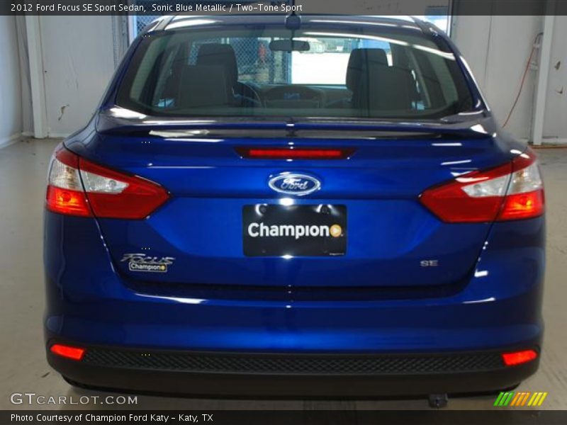 Sonic Blue Metallic / Two-Tone Sport 2012 Ford Focus SE Sport Sedan