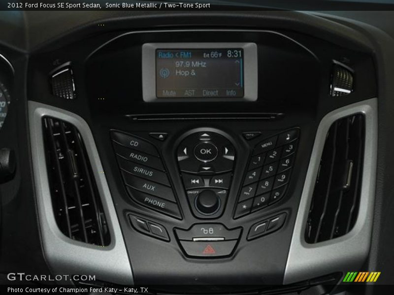 Sonic Blue Metallic / Two-Tone Sport 2012 Ford Focus SE Sport Sedan