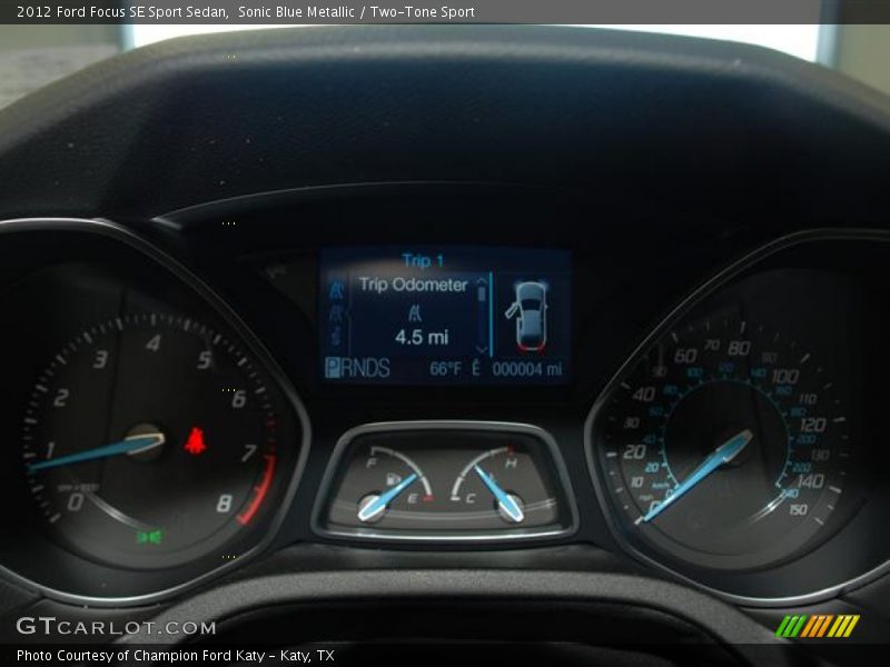Sonic Blue Metallic / Two-Tone Sport 2012 Ford Focus SE Sport Sedan