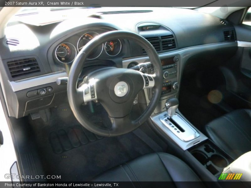 Cream White / Black 2007 Saturn Aura XR