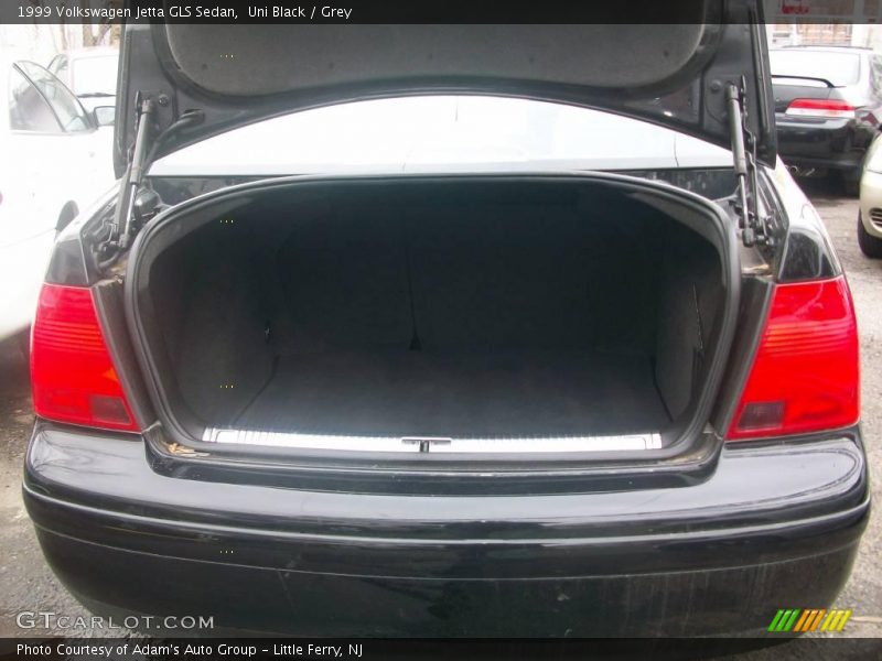 Uni Black / Grey 1999 Volkswagen Jetta GLS Sedan