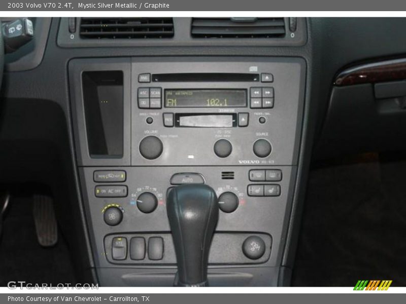Mystic Silver Metallic / Graphite 2003 Volvo V70 2.4T