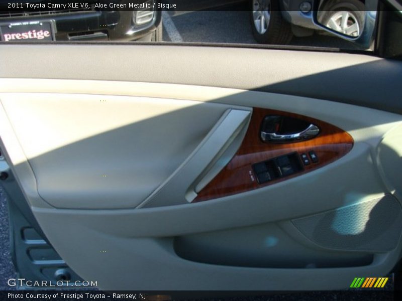 Aloe Green Metallic / Bisque 2011 Toyota Camry XLE V6